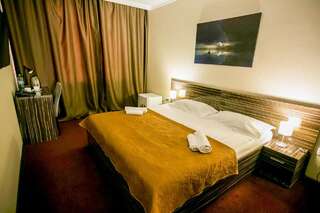 Отель Premier Inn Astana Нур-Султан Бюджетный двухместный номер с 1 кроватью или 2 отдельными кроватями-2